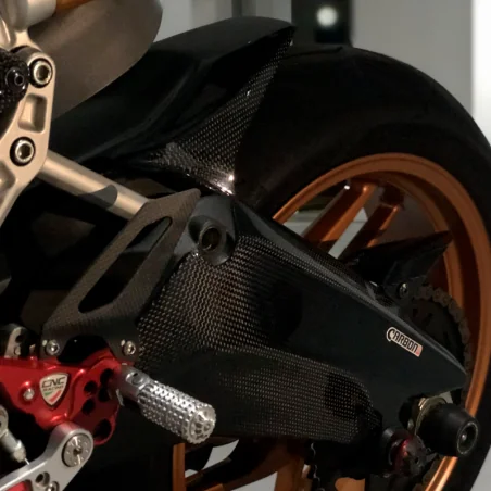 copy of Protector Basculante de fibra de carbono YAMAHA R1 2015-2020