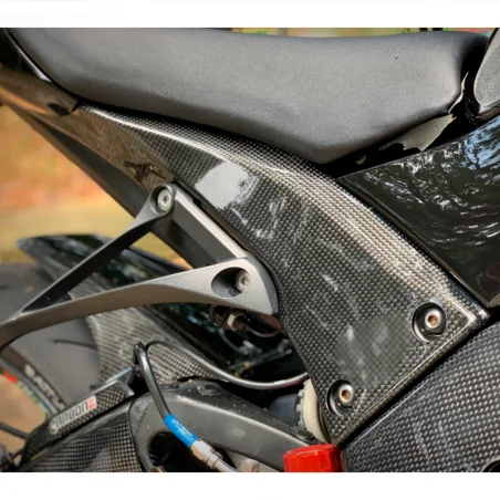 copy of Protector Basculante de fibra de carbono YAMAHA R1 2015-2020