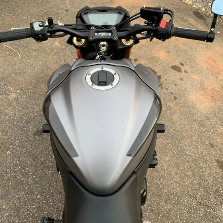 copy of Protector Basculante de fibra de carbono YAMAHA R1 2015-2020