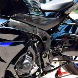 copy of Protector Basculante de fibra de carbono YAMAHA R1 2015-2020 2