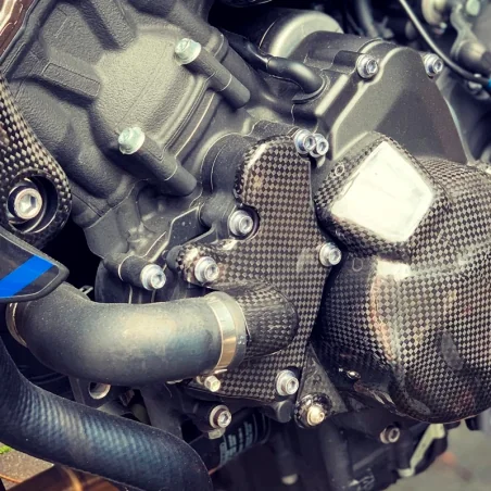 copy of Protector Basculante de fibra de carbono YAMAHA R1 2015-2020