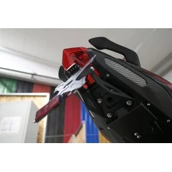 Porta matrícula Benelli BN125 '21 en adelante 2