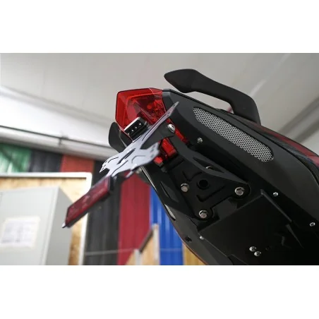 Porta matrícula Benelli BN125 '21 en adelante