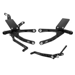 MEHRFACH EINSTELLBARE FUSSRASTEN YAMAHA R1 2015-22 - SCHWARZ