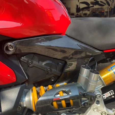 copy of Protector Basculante de fibra de carbono YAMAHA R1 2015-2020