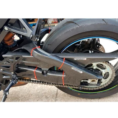 CARBON 2 RACE Protector Cadena Carbono SUZUKI GSXR 1000 2017-2023