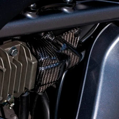 copy of Protector Basculante de fibra de carbono YAMAHA R1 2015-2020
