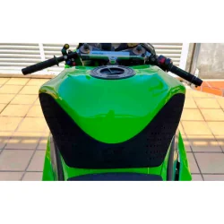 copy of ZasGrip Rutschfester Tank KAWASAKI ZX-10R 2011-2023 mit Tankverlängerung 2