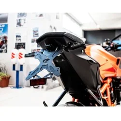 EVOTECH Kennzeichenhalter für KTM 1390 Superduke R 2024- / 990 Duke 2024-