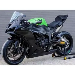Komplette Verkleidung KAWASAKI ZX-R 636 2024 RACE Abgasanlage 2