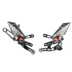 ESTRIBERAS AJUSTABLES VERSIÓN R CAJA DE MARCHA ATRÁS LIGHTECH APRILIA RSV4 1100 R 2021-2023